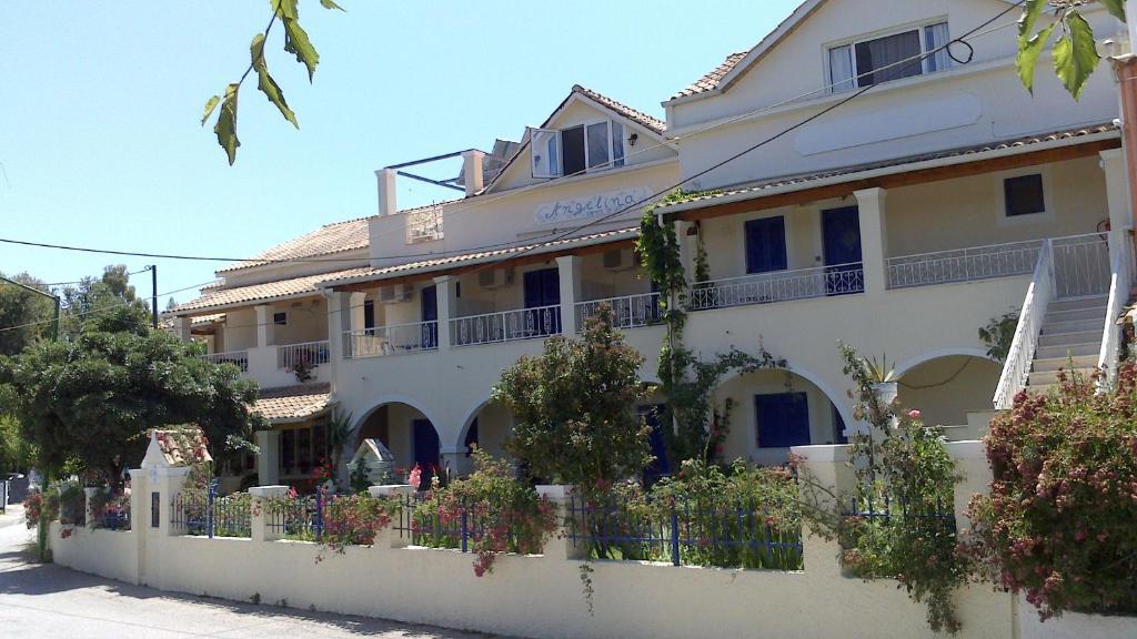 Angelina Apartments Roda  Exterior photo